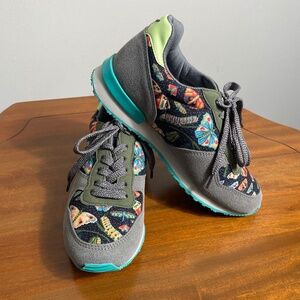 Inkkas Gray and Green Patterned Women's Sneakers